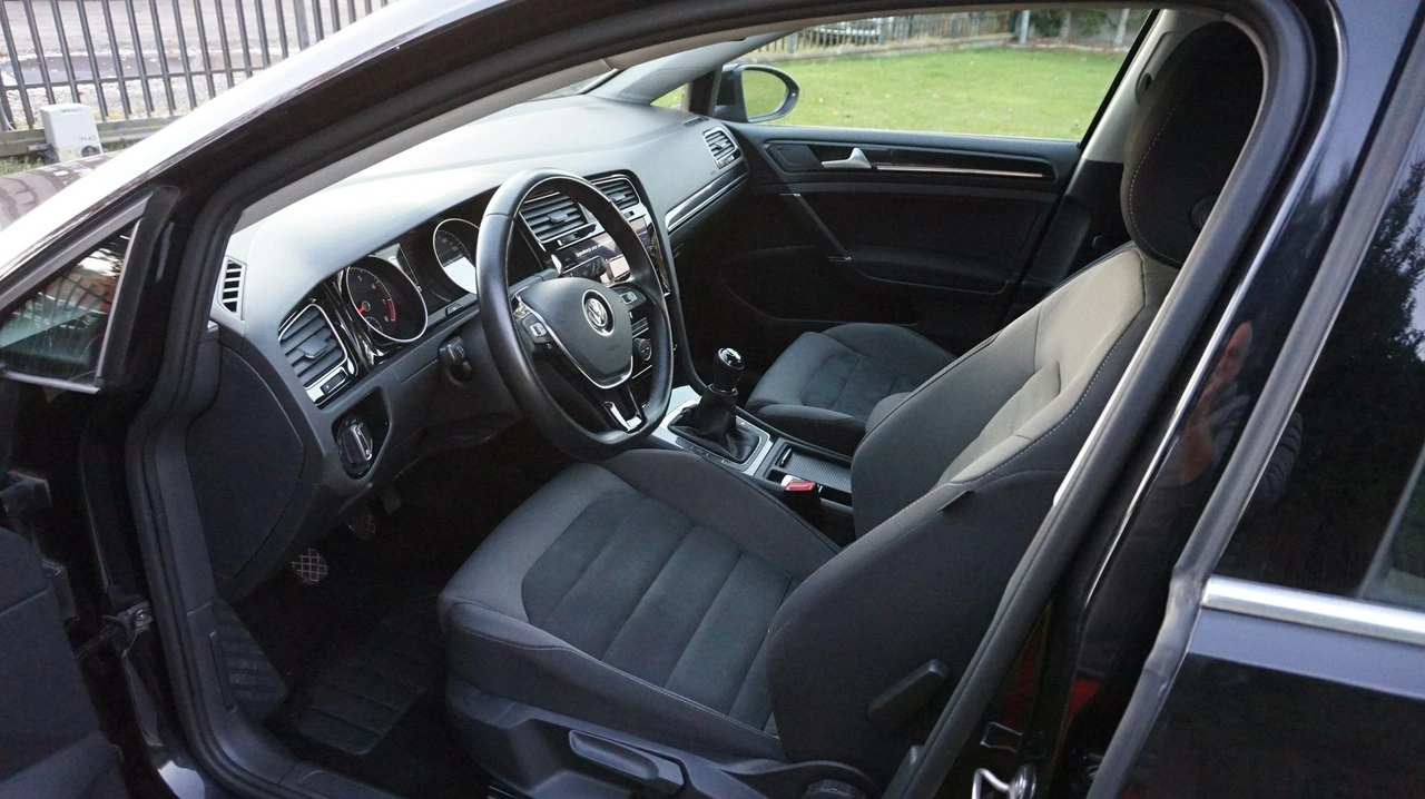 Volkswagen Golf - Zdjęcie 10