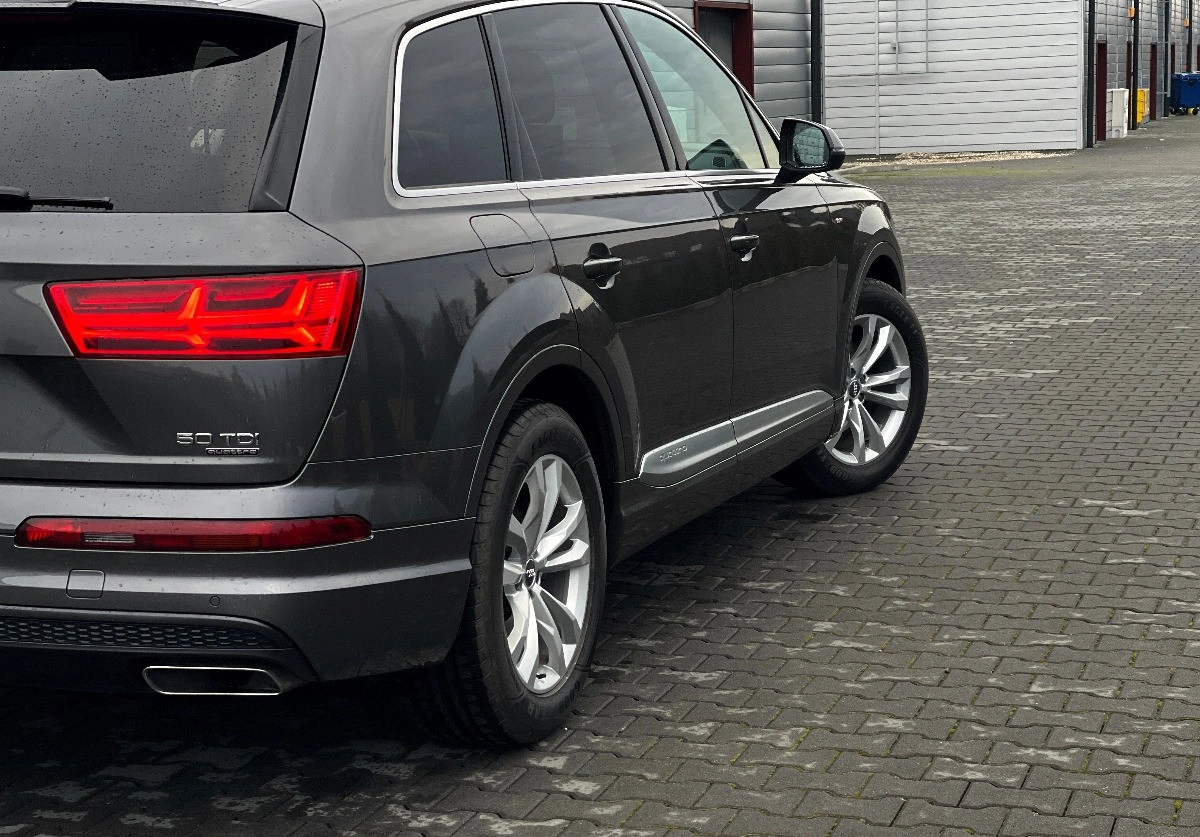 Audi Q7 - Zdjęcie 9