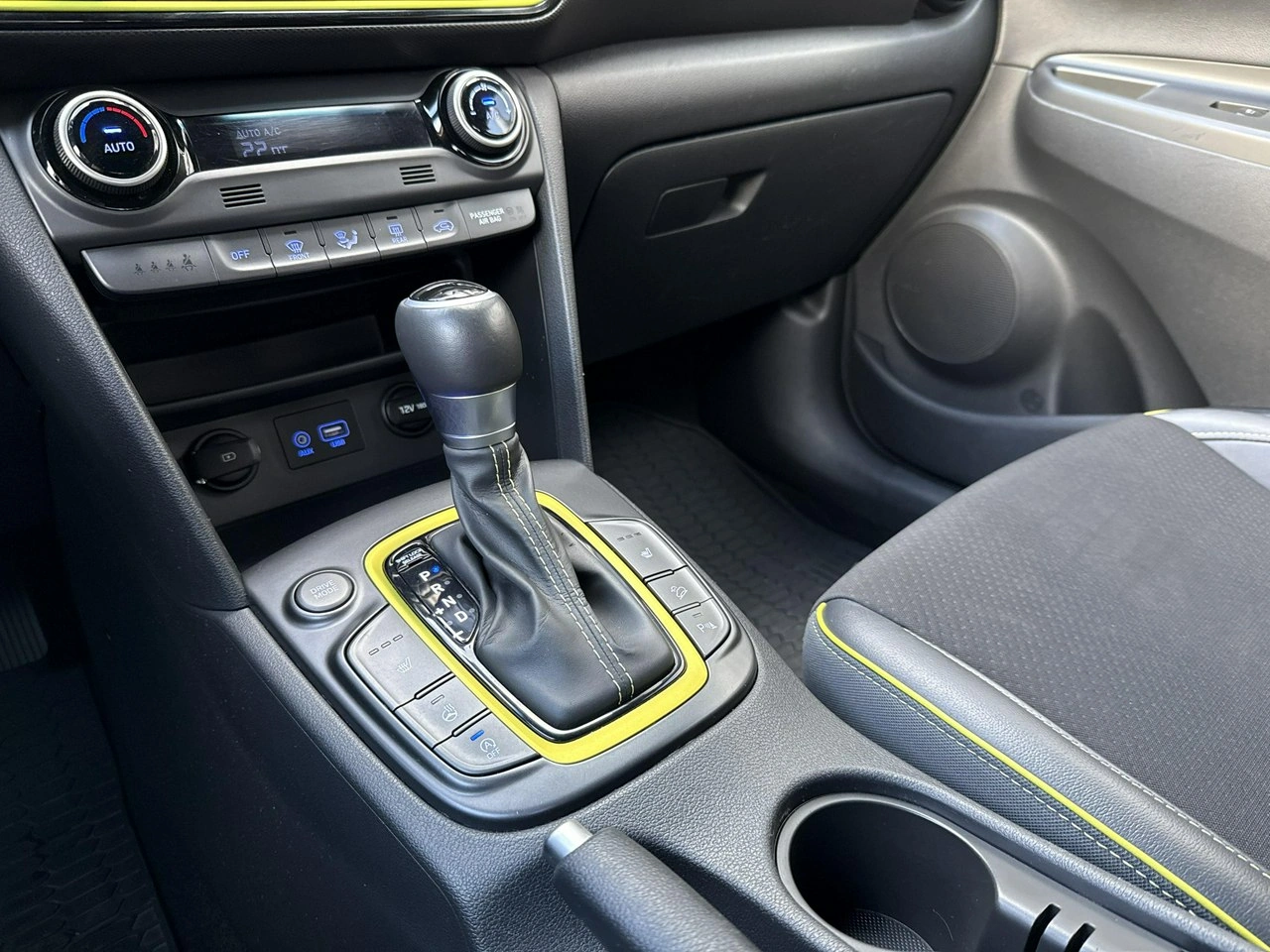 Hyundai Kona - Zdjęcie 21