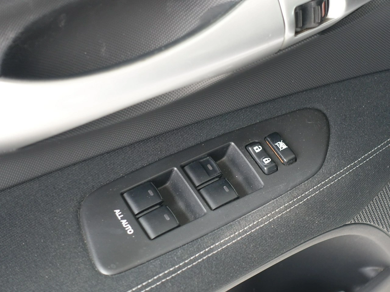 Toyota Auris - Zdjęcie 14