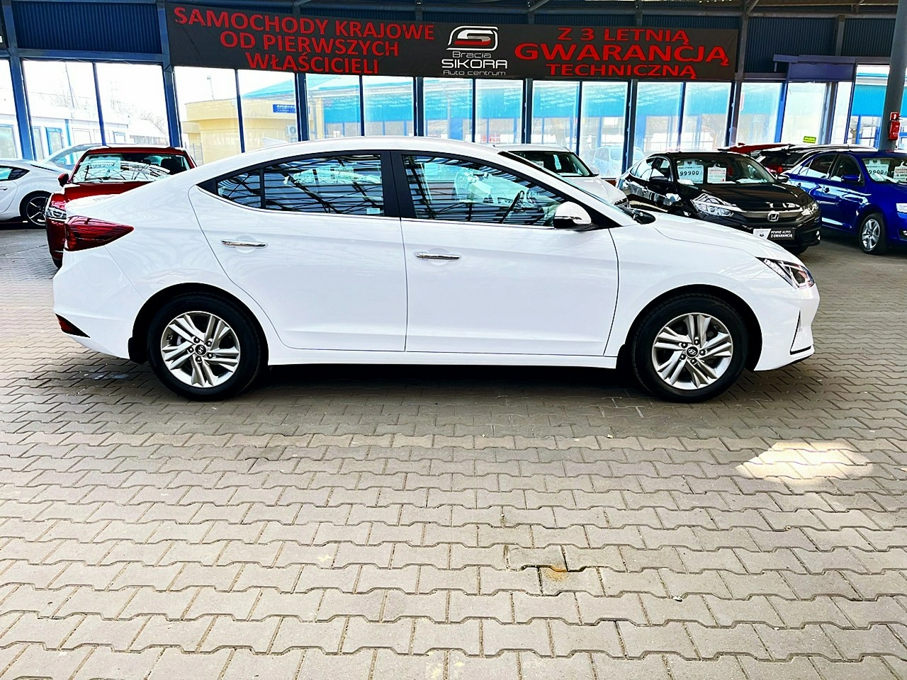 Hyundai Elantra - Zdjęcie 63