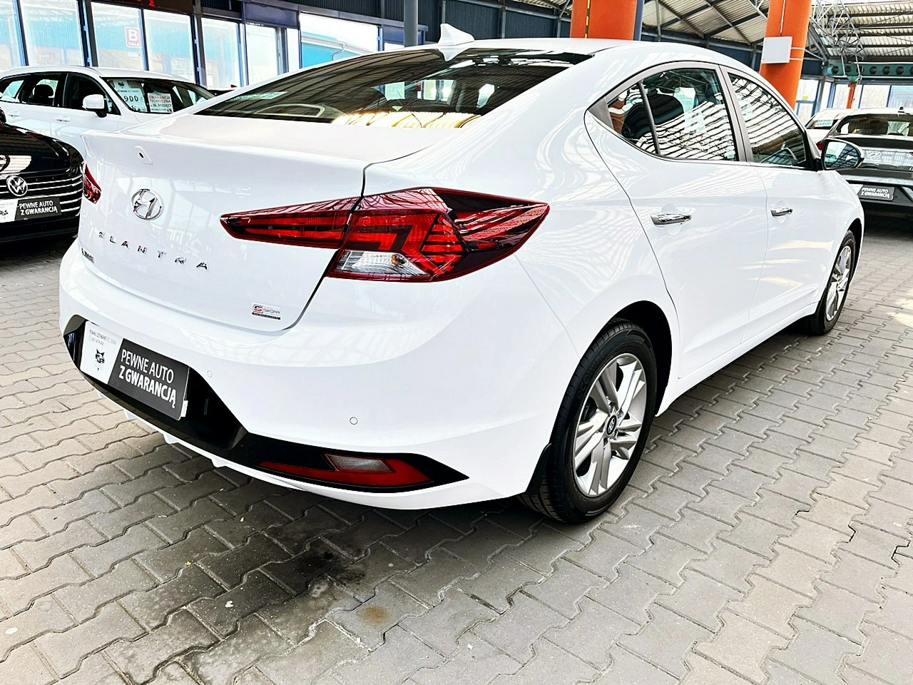 Hyundai Elantra - Zdjęcie 78