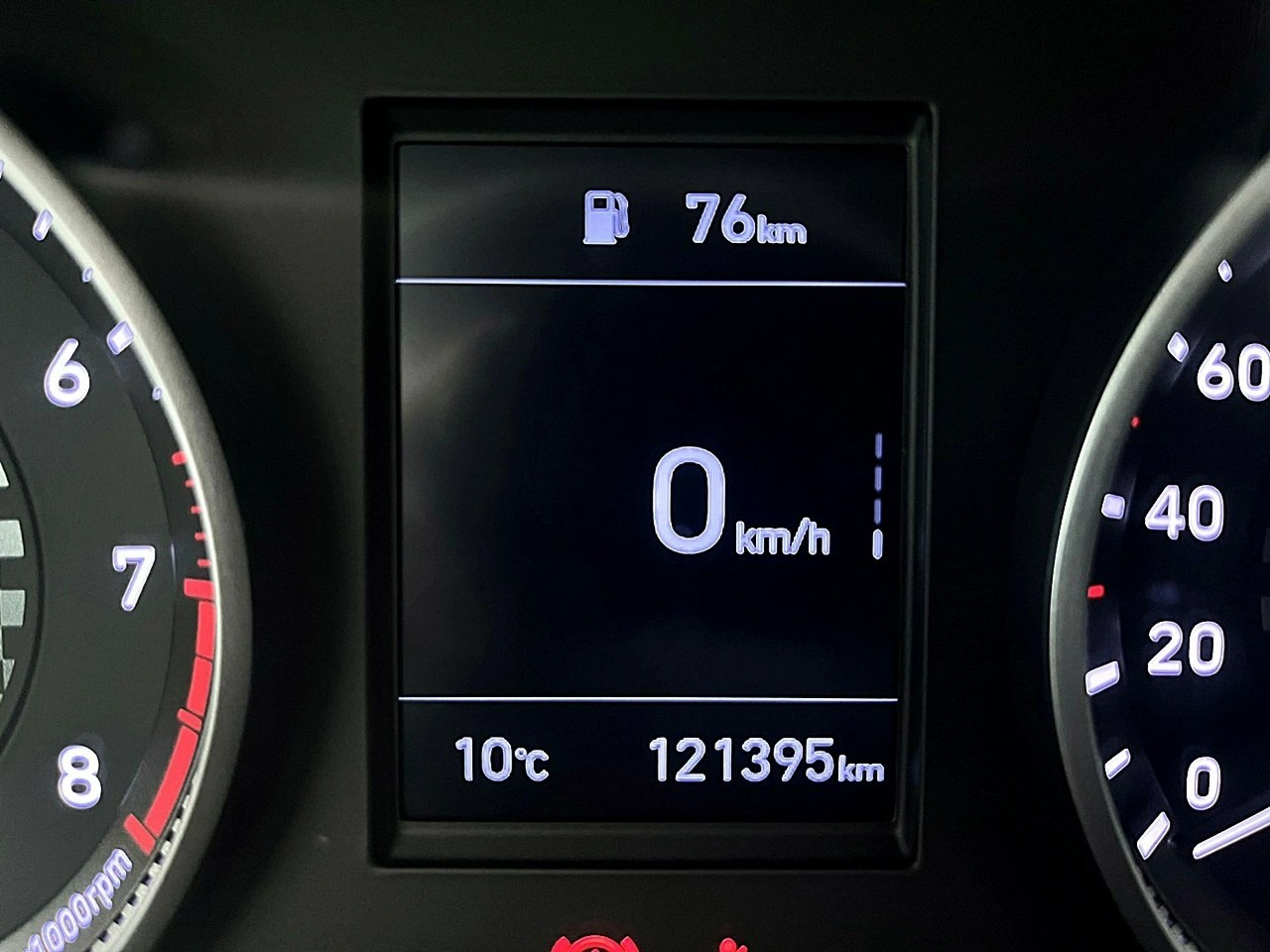 Hyundai Elantra - Zdjęcie 44