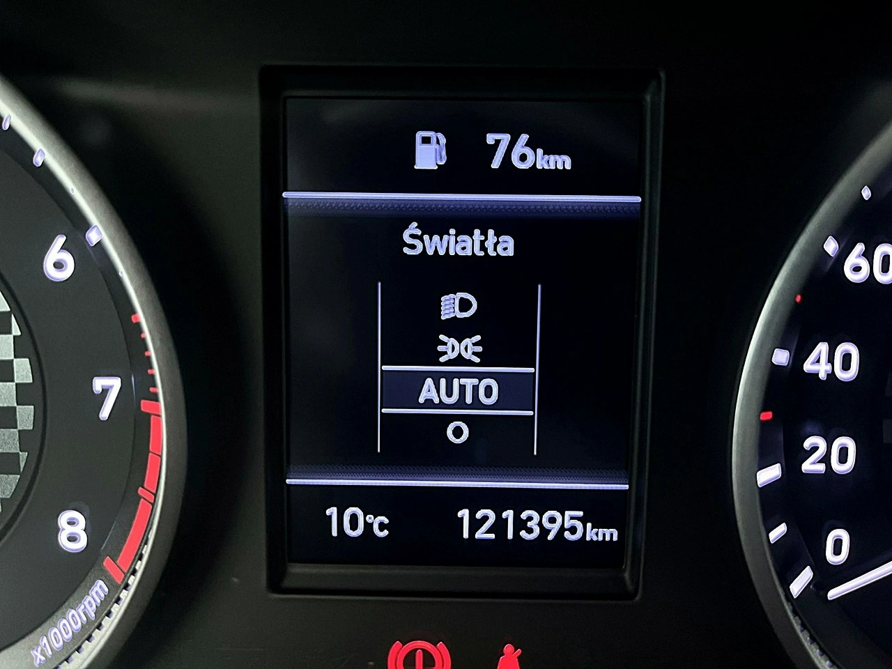 Hyundai Elantra - Zdjęcie 52