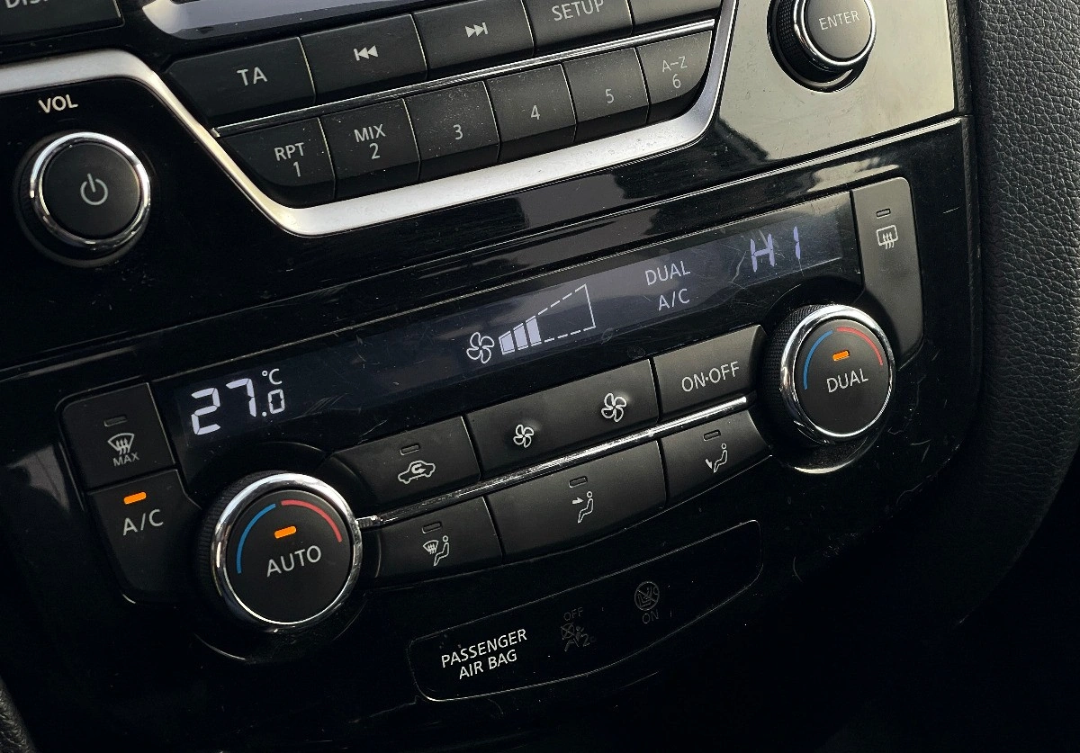 Nissan X-Trail - Zdjęcie 25