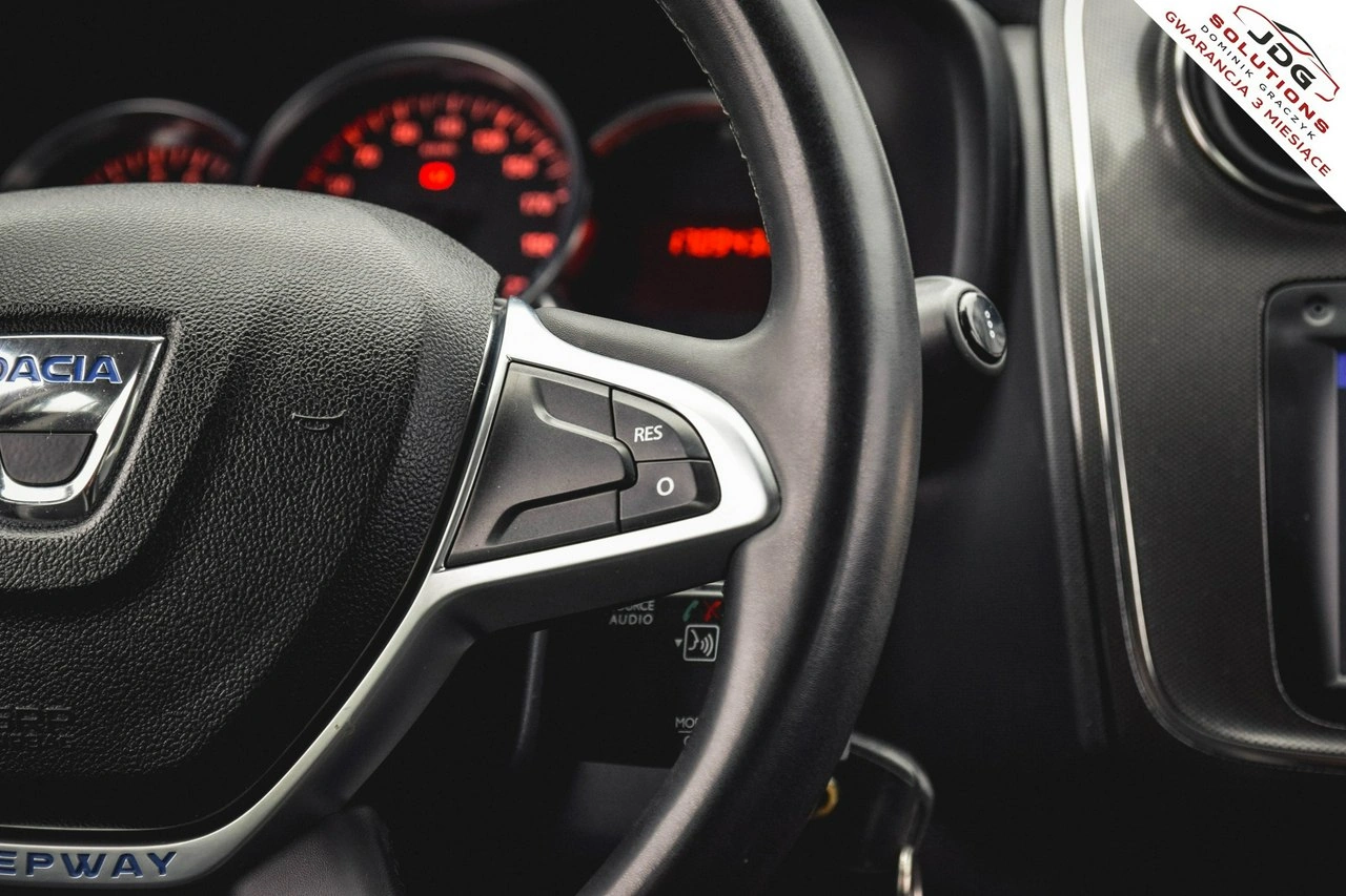 Dacia Logan - Zdjęcie 21