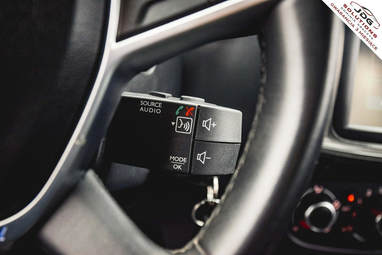 Dacia Logan - Zdjęcie 23