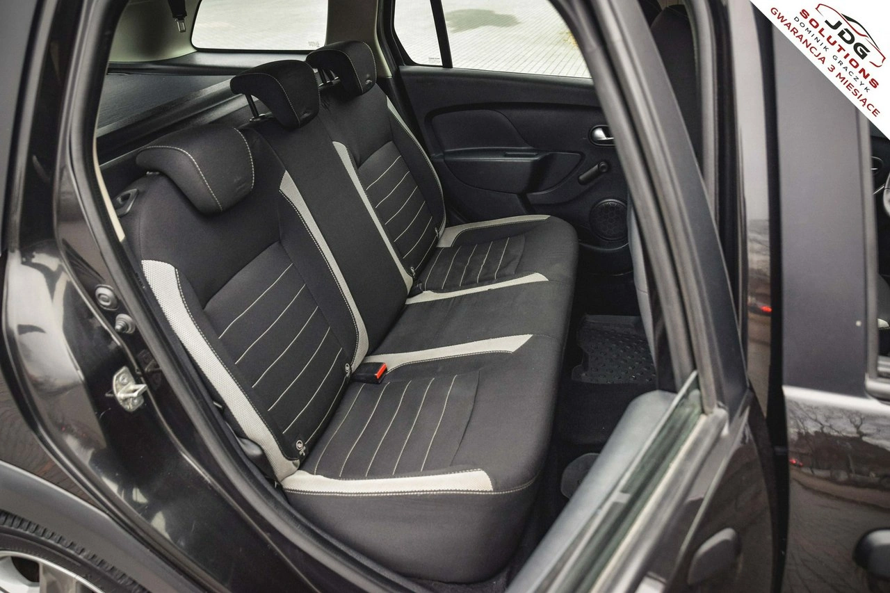 Dacia Logan - Zdjęcie 32