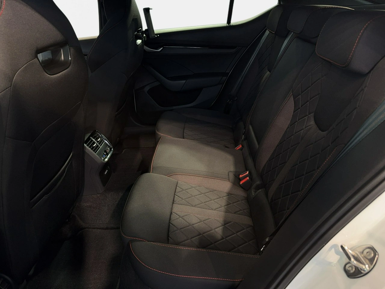 Skoda Octavia - Zdjęcie 13