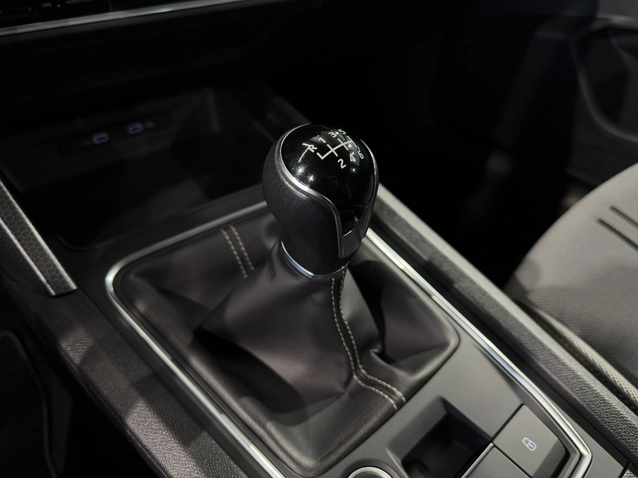 Seat Leon - Zdjęcie 21