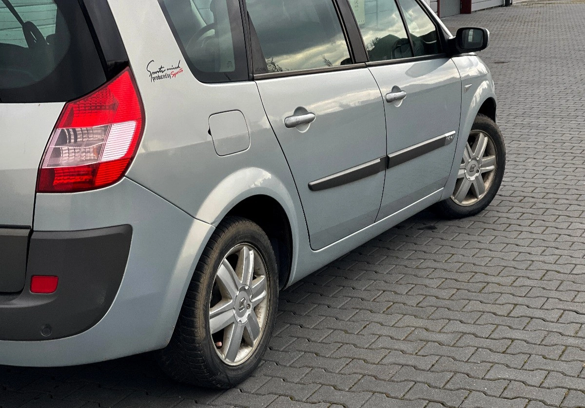 Renault Grand Scenic - Zdjęcie 7