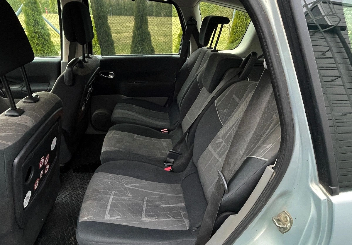 Renault Grand Scenic - Zdjęcie 12