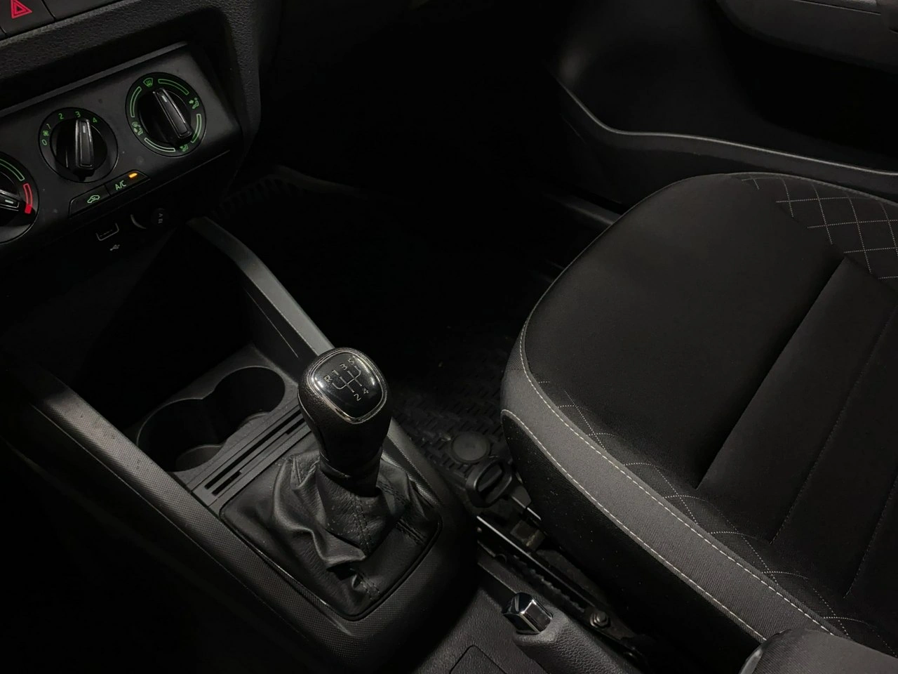Skoda Fabia - Zdjęcie 33