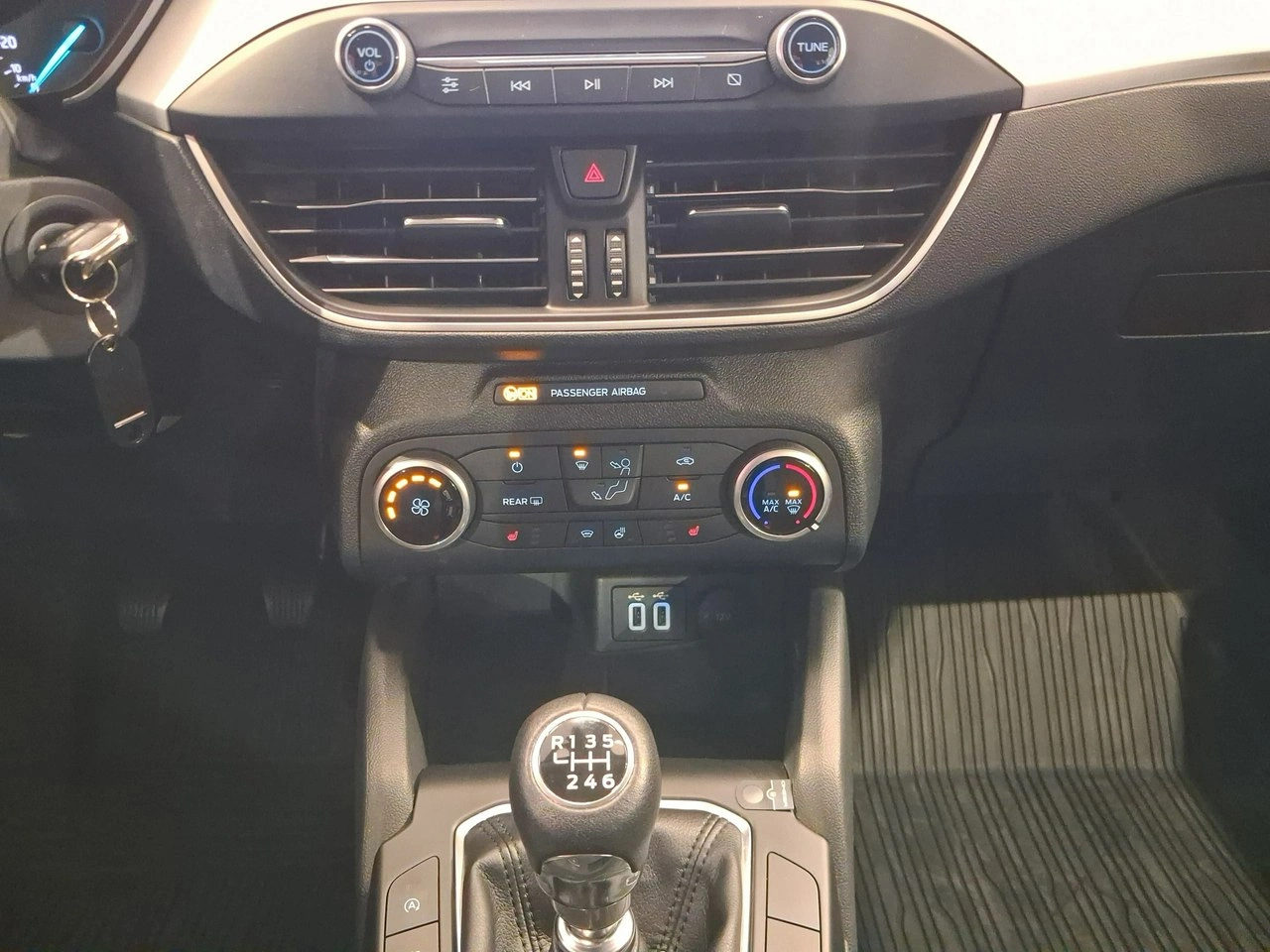 Ford Focus - Zdjęcie 17