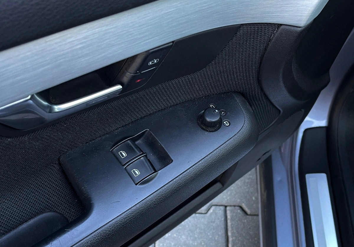 Audi A4 - Zdjęcie 16