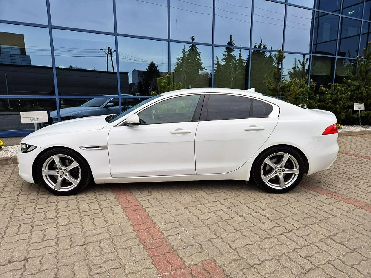 Jaguar XE - Zdjęcie 1
