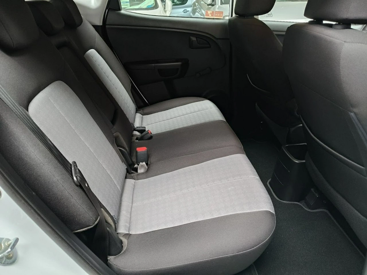 Kia Venga - Zdjęcie 12