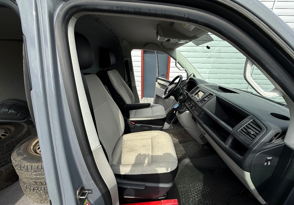 Volkswagen Transporter - Zdjęcie 14