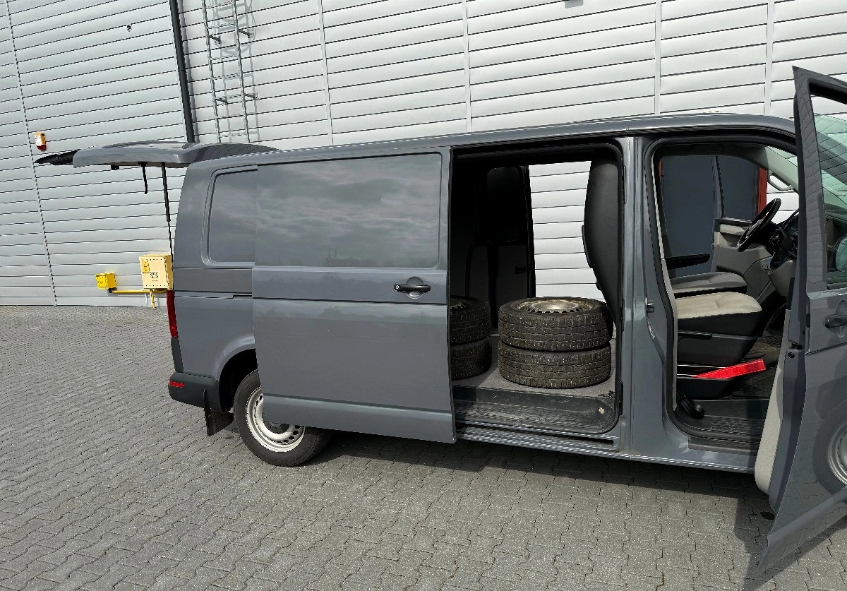 Volkswagen Transporter - Zdjęcie 15