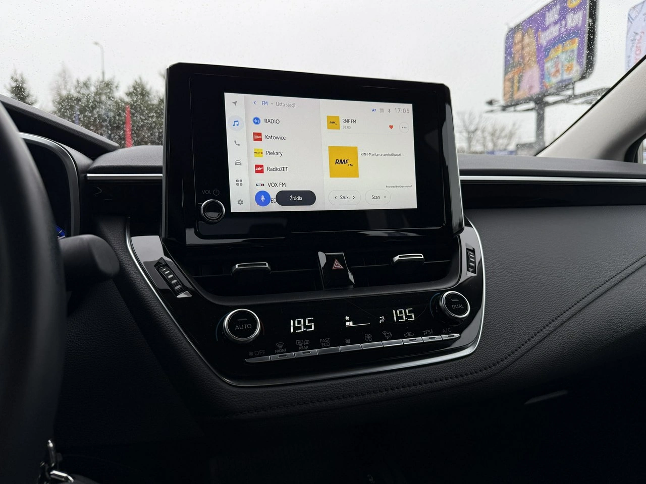 Toyota Corolla - Zdjęcie 19