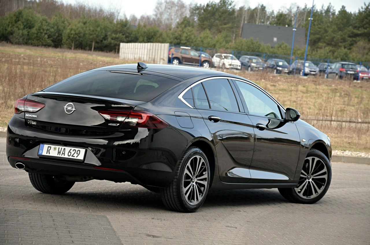 Opel Insignia - Zdjęcie 10