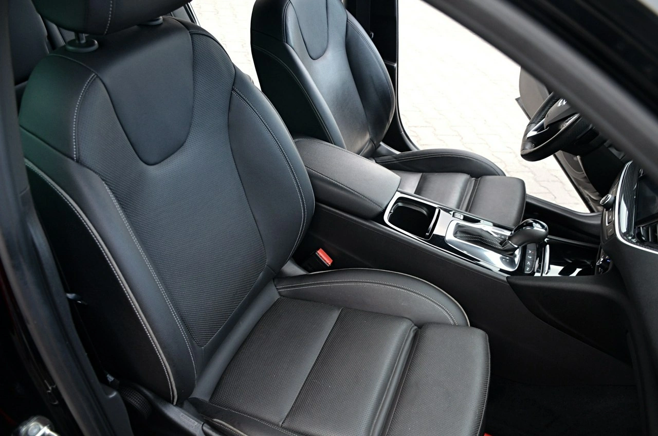 Opel Insignia - Zdjęcie 22