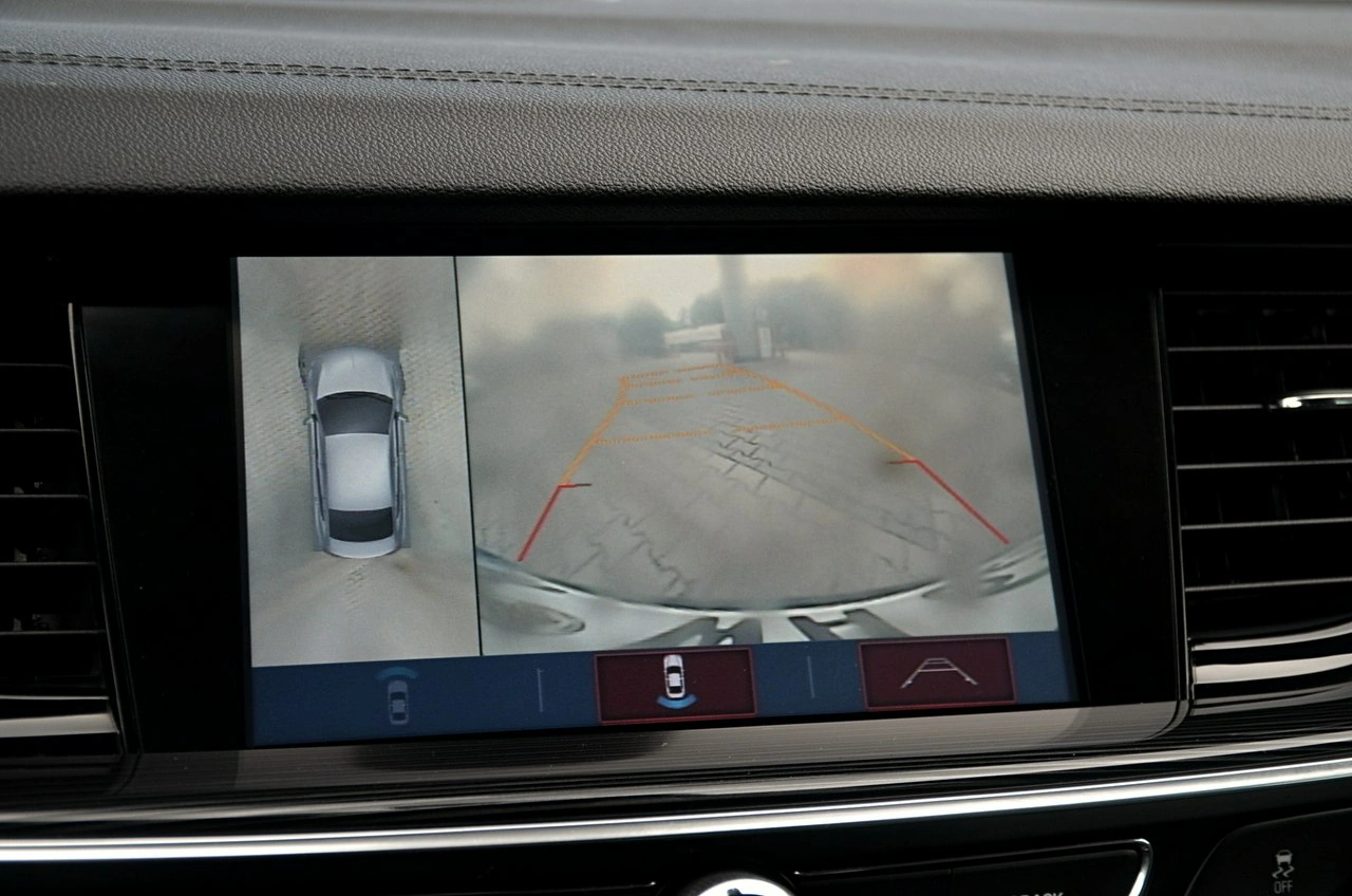 Opel Insignia - Zdjęcie 27