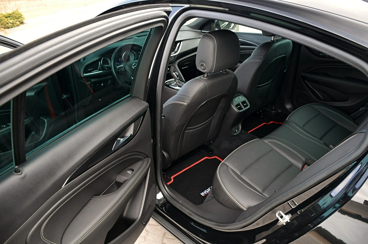 Opel Insignia - Zdjęcie 30