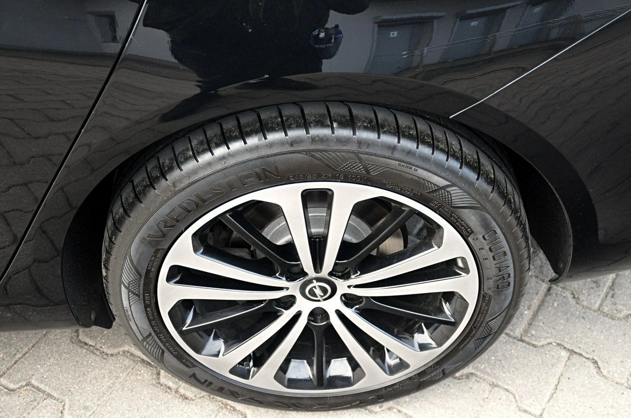 Opel Insignia - Zdjęcie 8