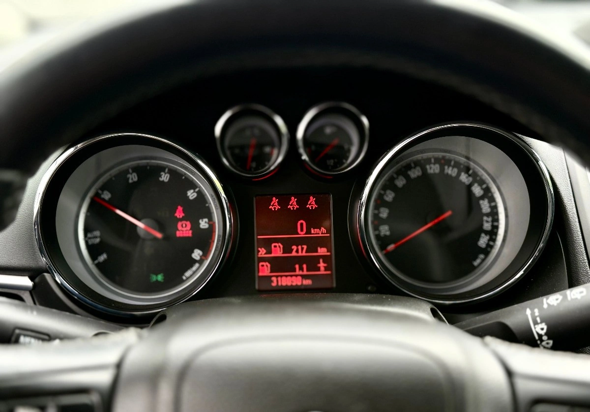 Opel Zafira - Zdjęcie 26