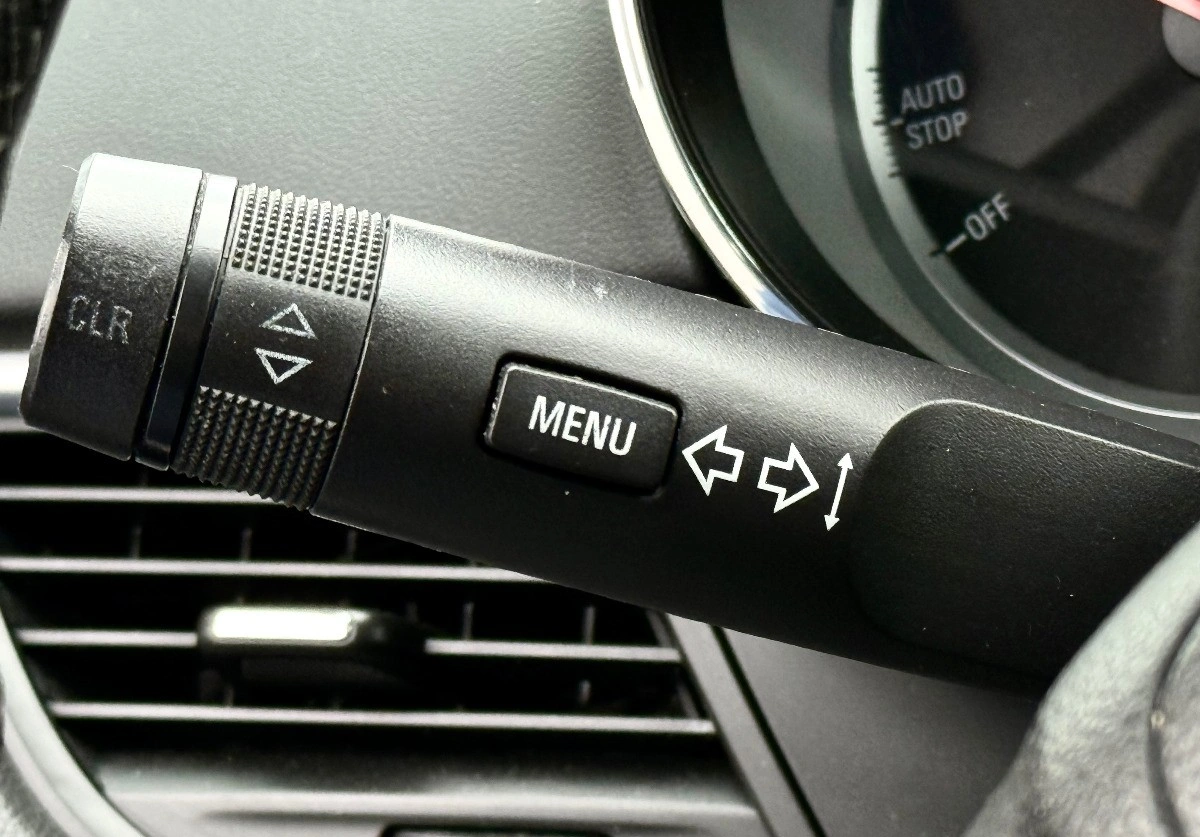 Opel Zafira - Zdjęcie 25