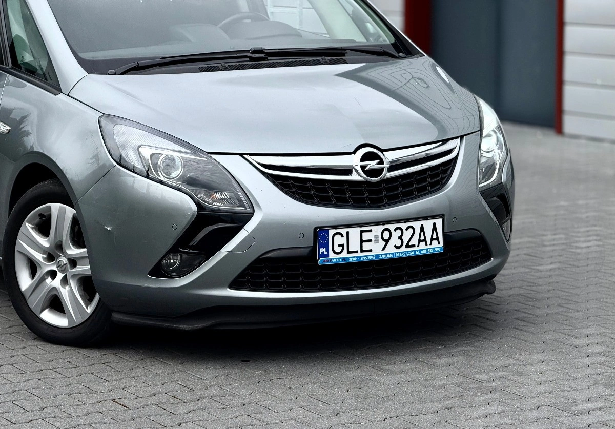 Opel Zafira - Zdjęcie 2