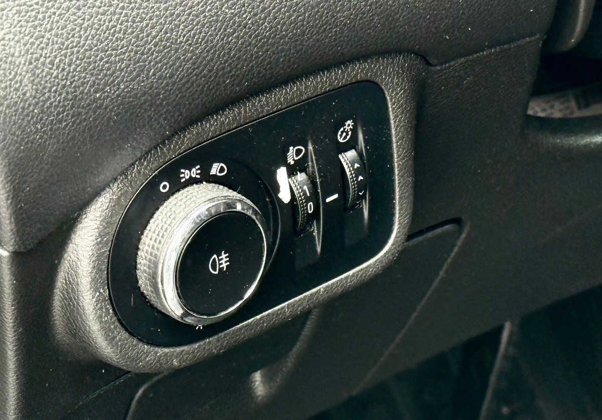 Opel Zafira - Zdjęcie 22