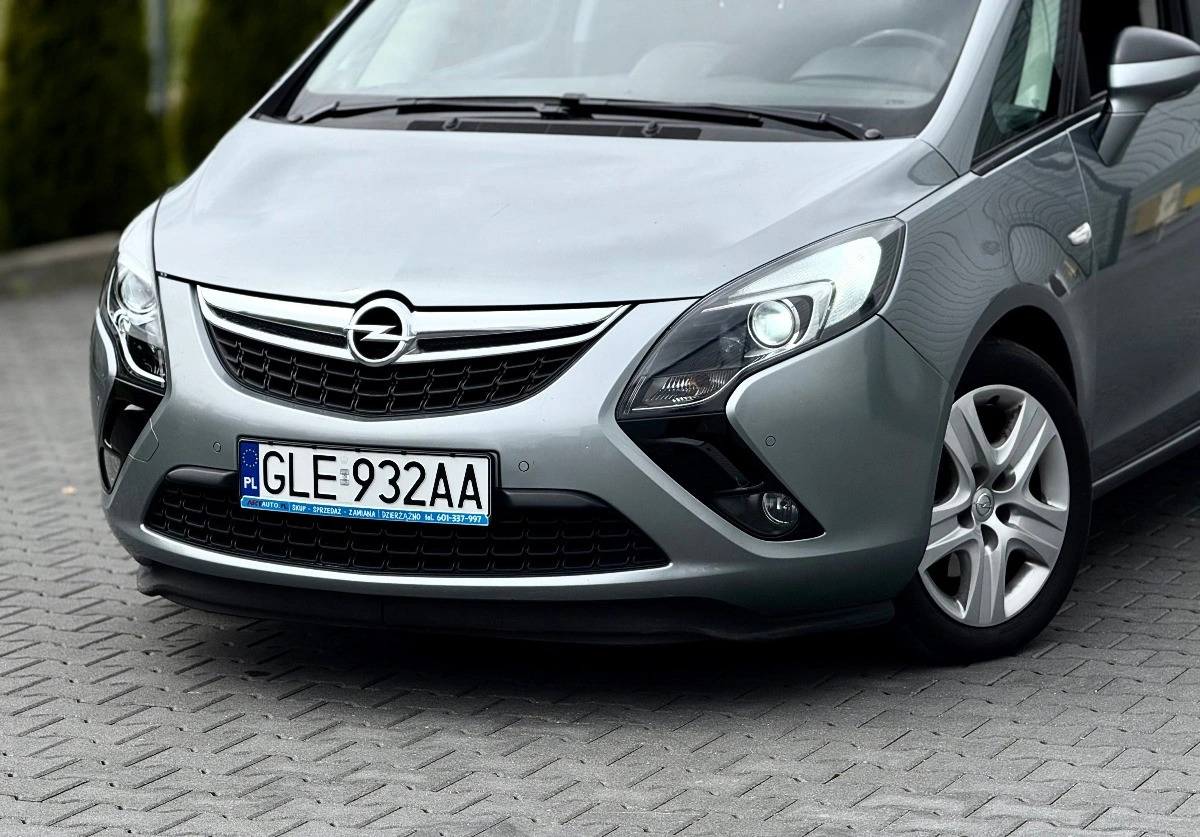 Opel Zafira - Zdjęcie 11