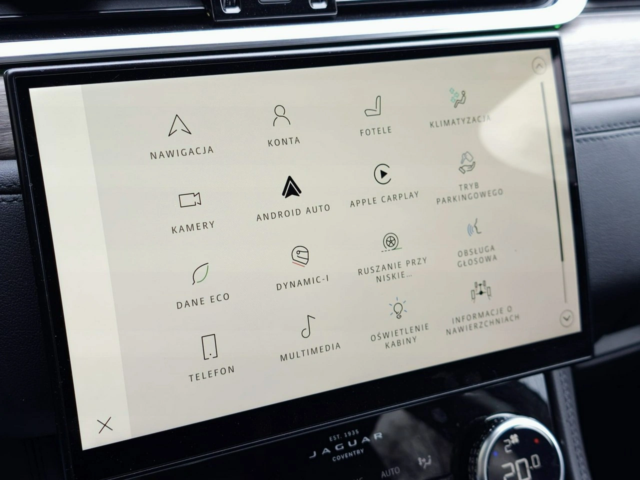 Jaguar F-Pace - Zdjęcie 19
