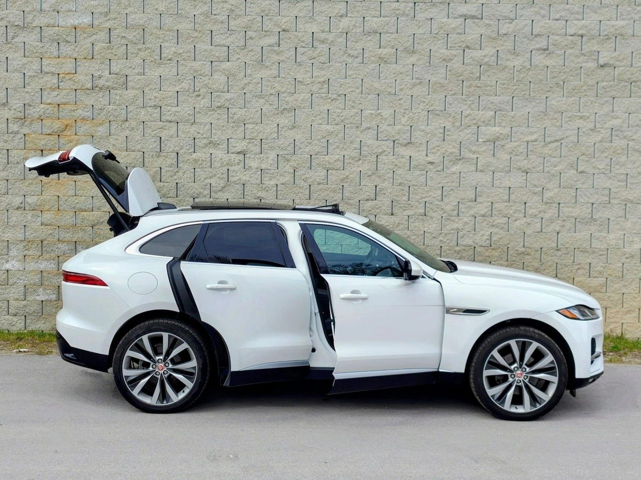 Jaguar F-Pace - Zdjęcie 7