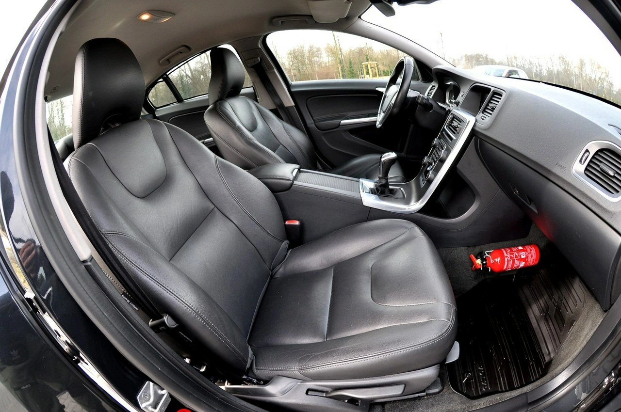 Volvo S60 - Zdjęcie 10