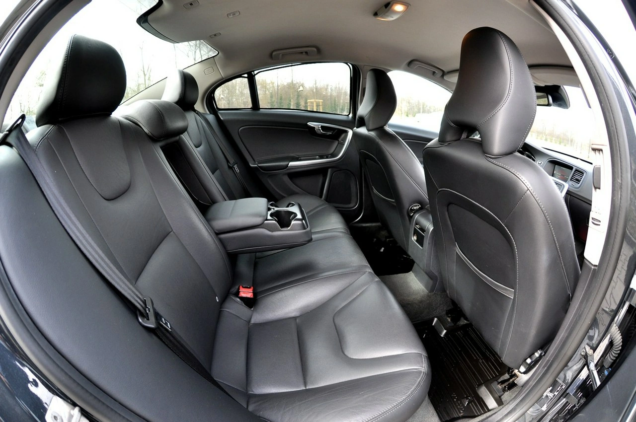 Volvo S60 - Zdjęcie 12