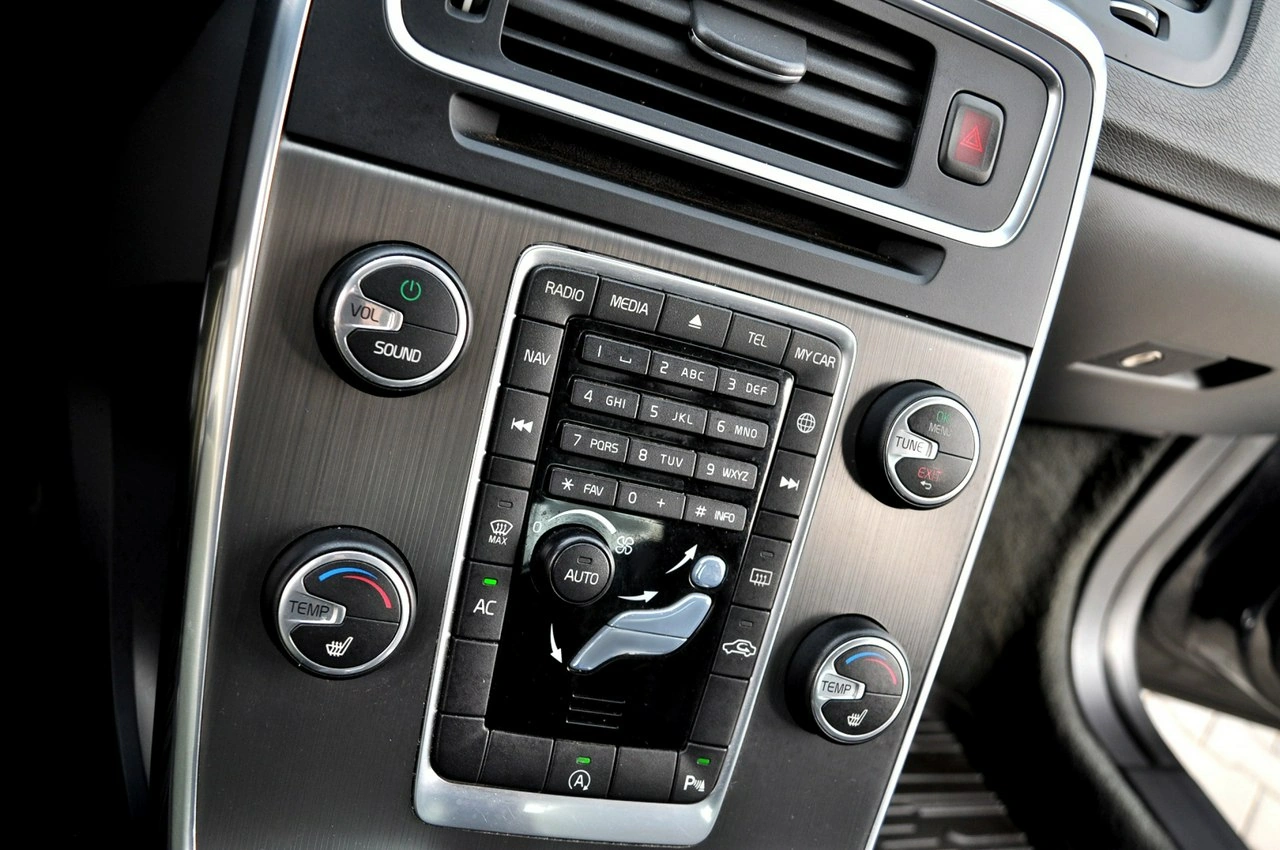 Volvo S60 - Zdjęcie 14