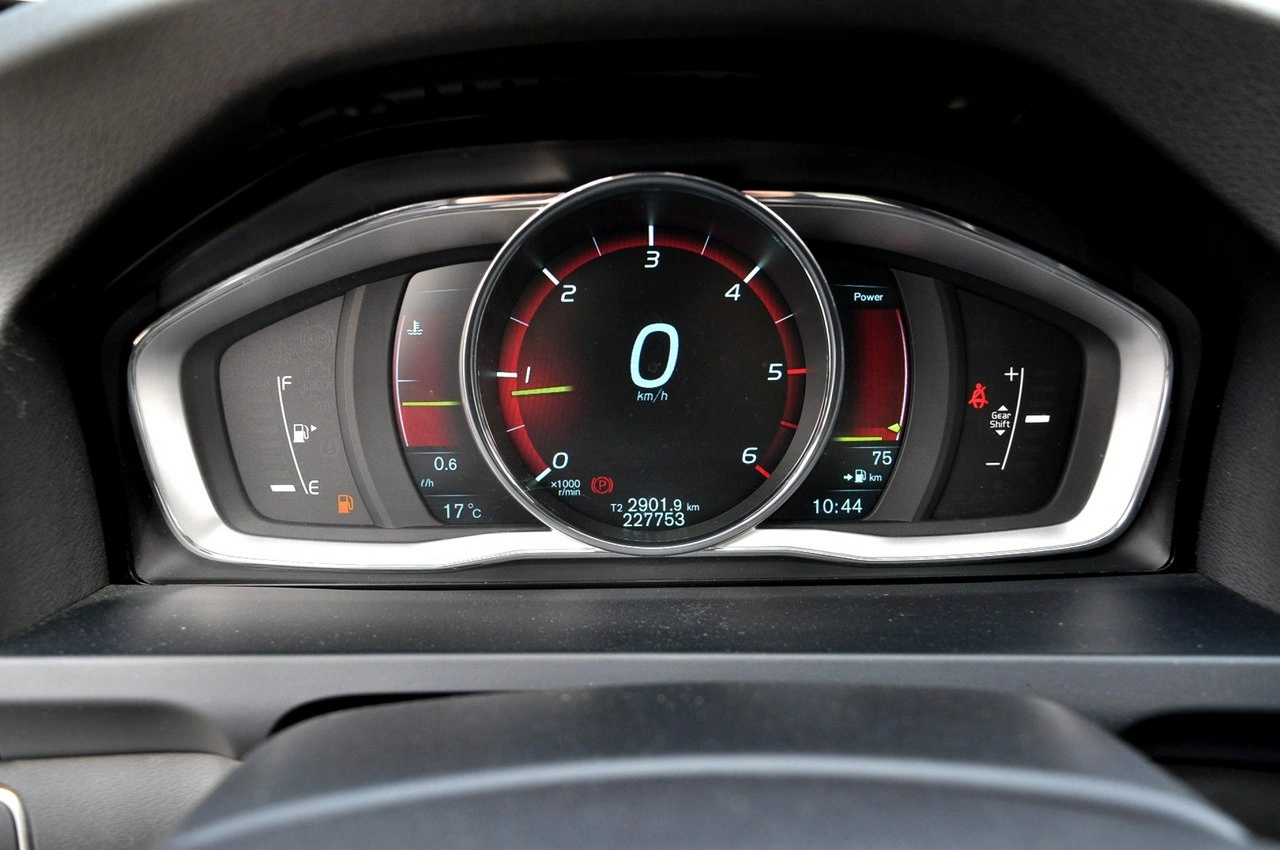 Volvo S60 - Zdjęcie 23