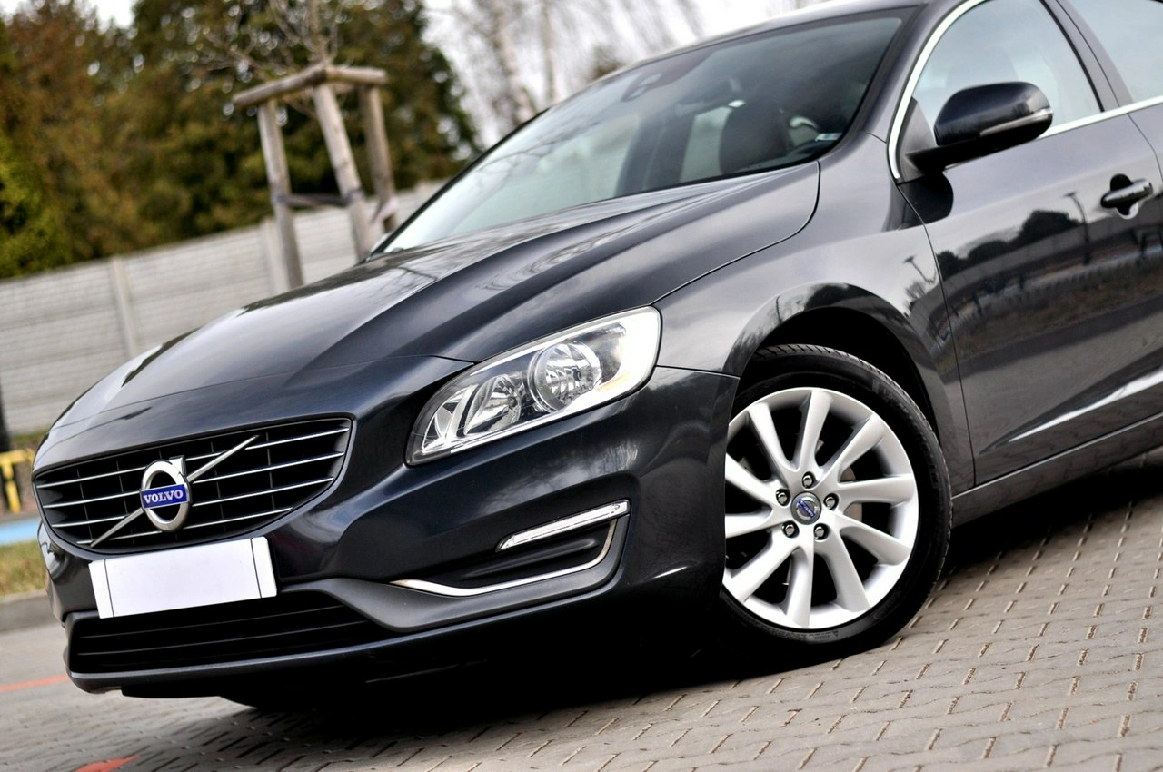Volvo S60 - Zdjęcie 2