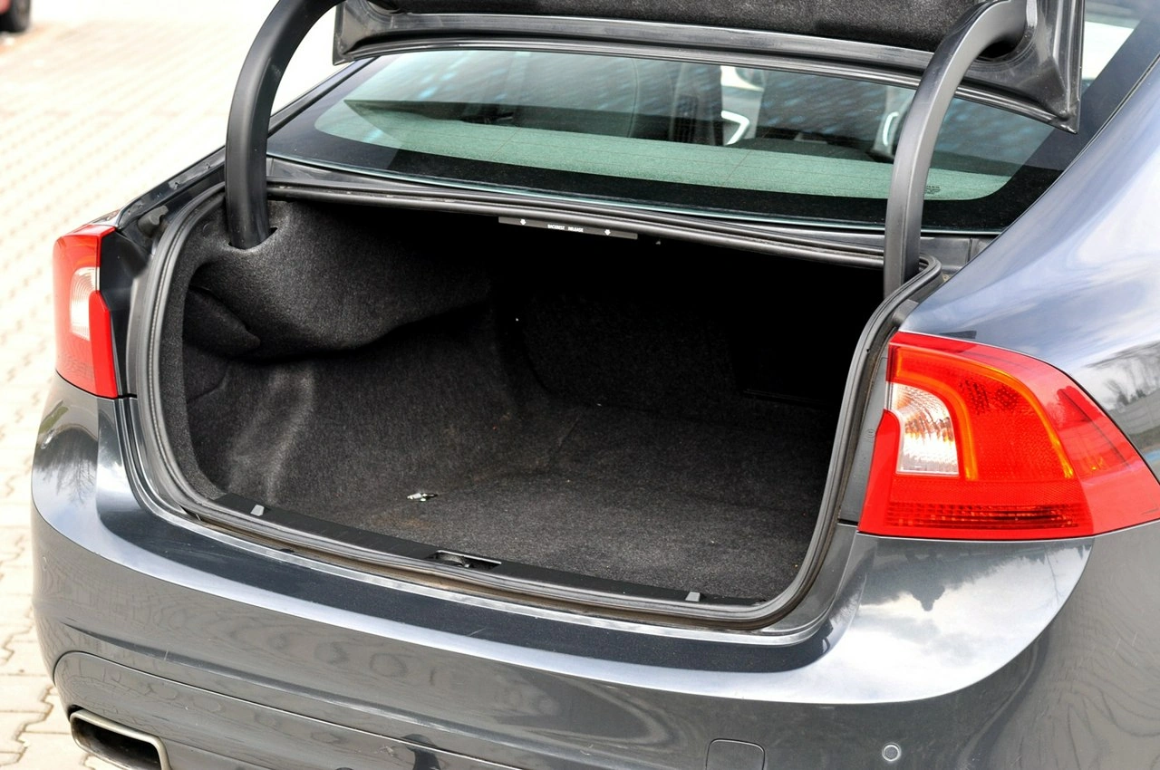 Volvo S60 - Zdjęcie 31