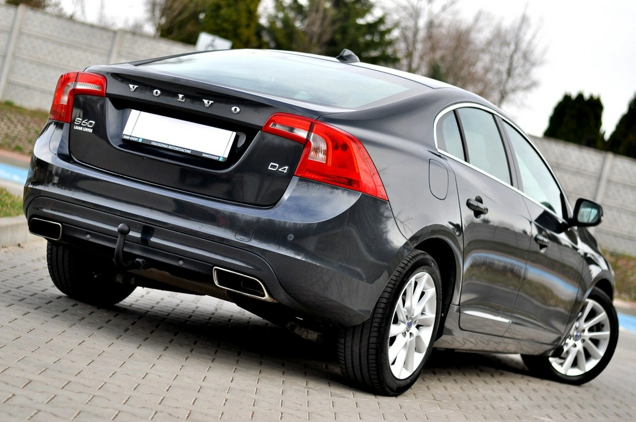 Volvo S60 - Zdjęcie 3