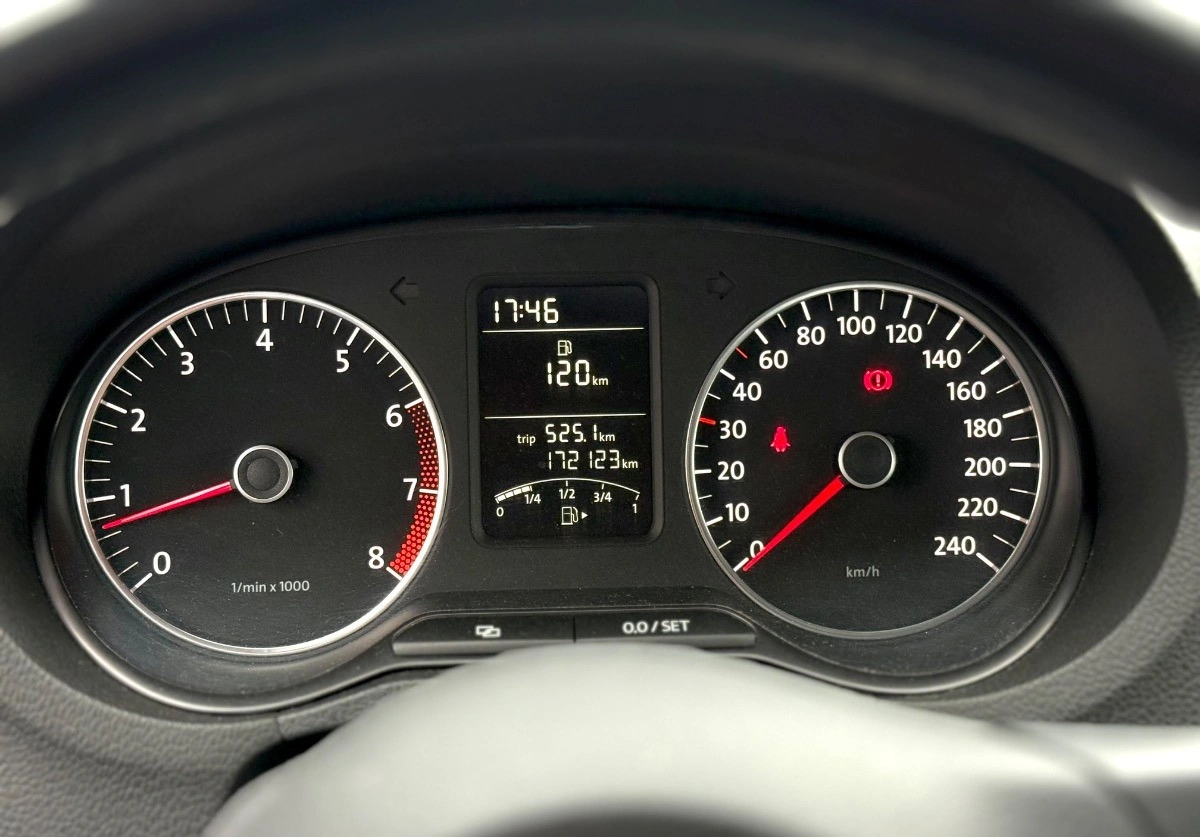 Volkswagen Polo - Zdjęcie 21