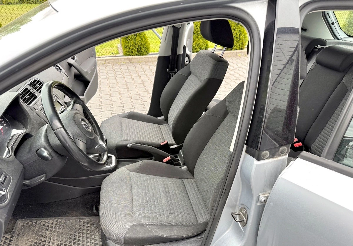 Volkswagen Polo - Zdjęcie 14