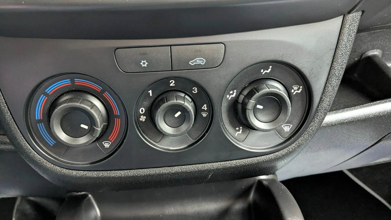 Opel Combo - Zdjęcie 24