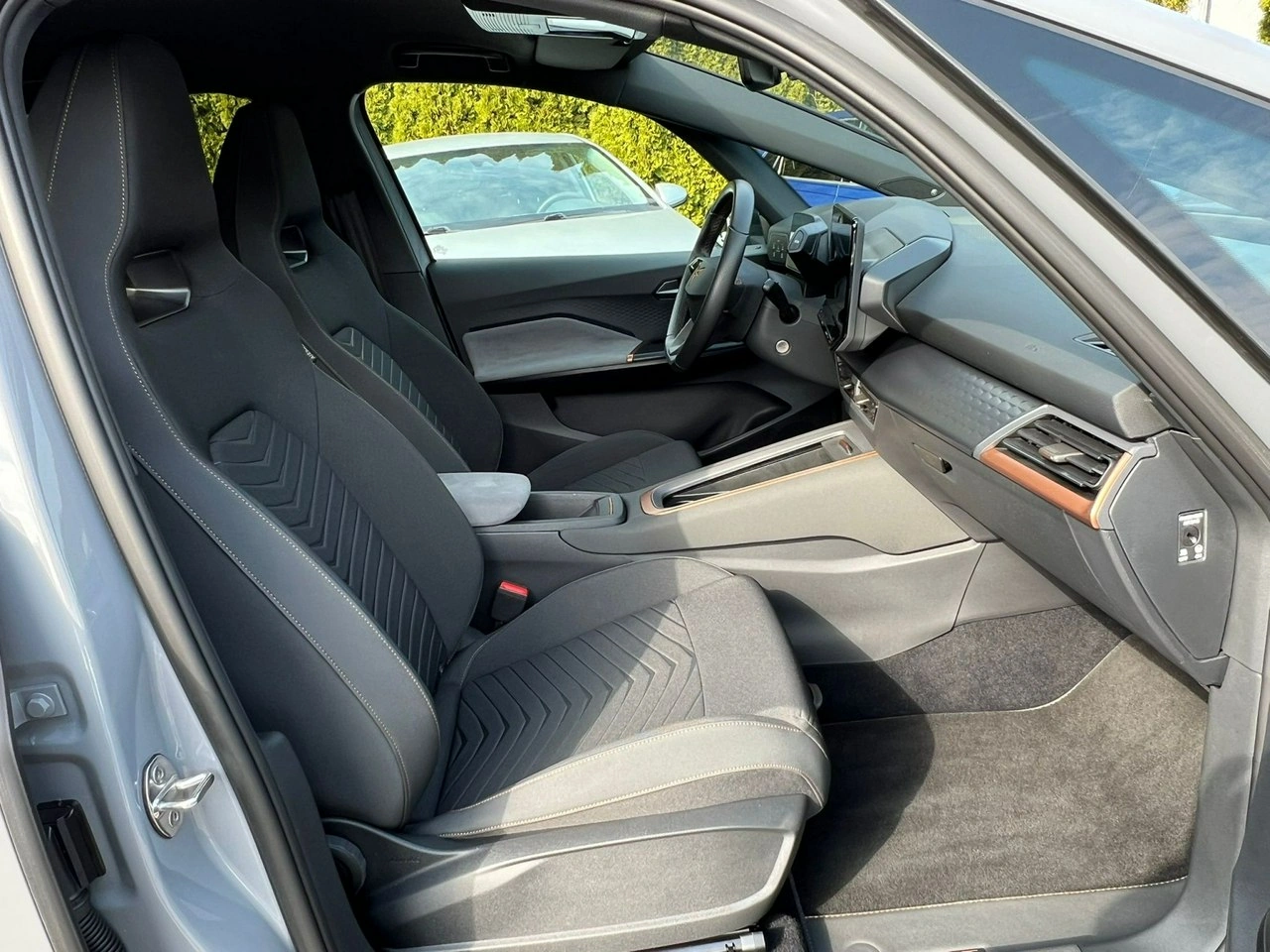 Cupra Born - Zdjęcie 15