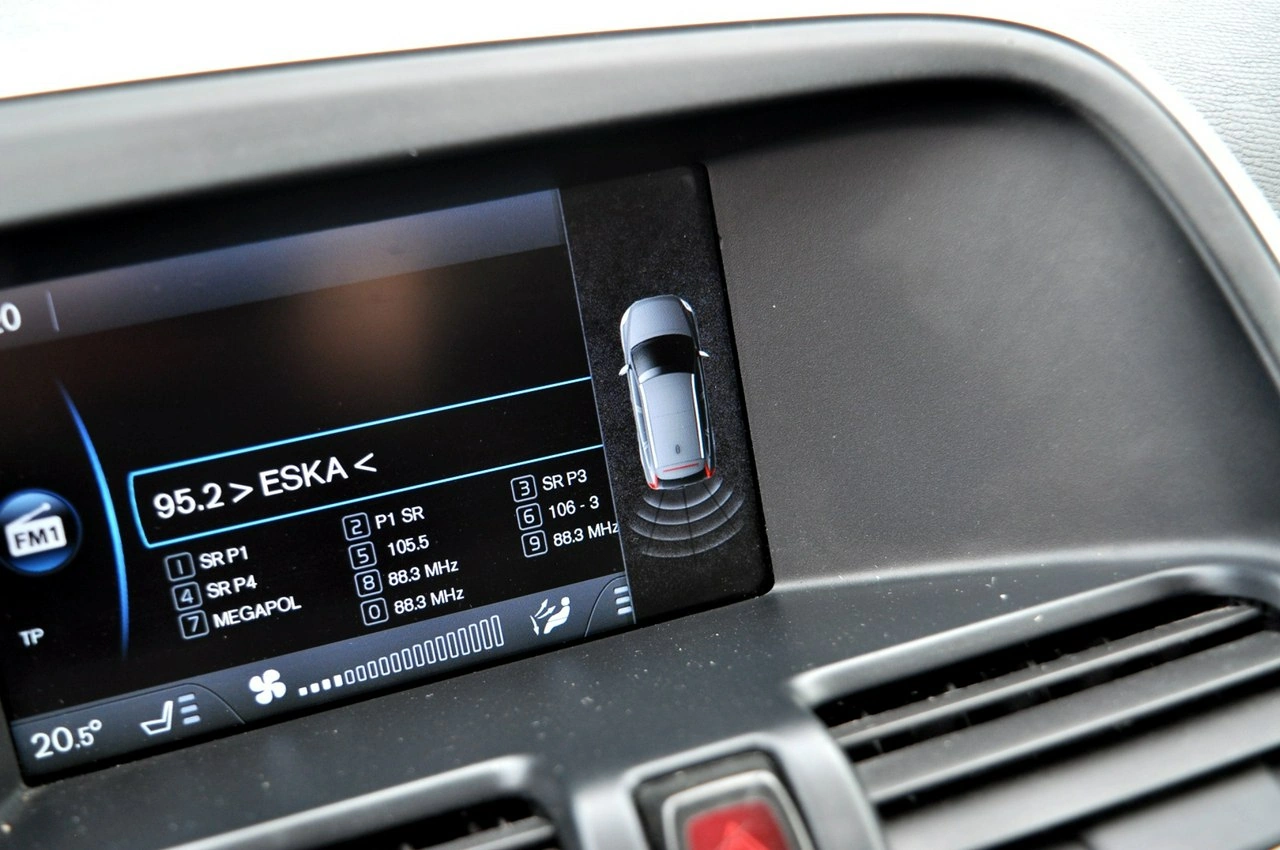 Volvo XC 60 - Zdjęcie 18