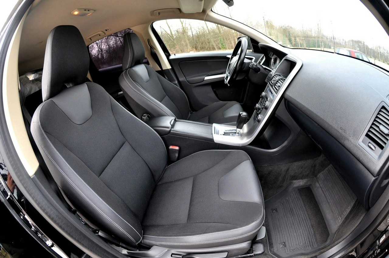 Volvo XC 60 - Zdjęcie 7