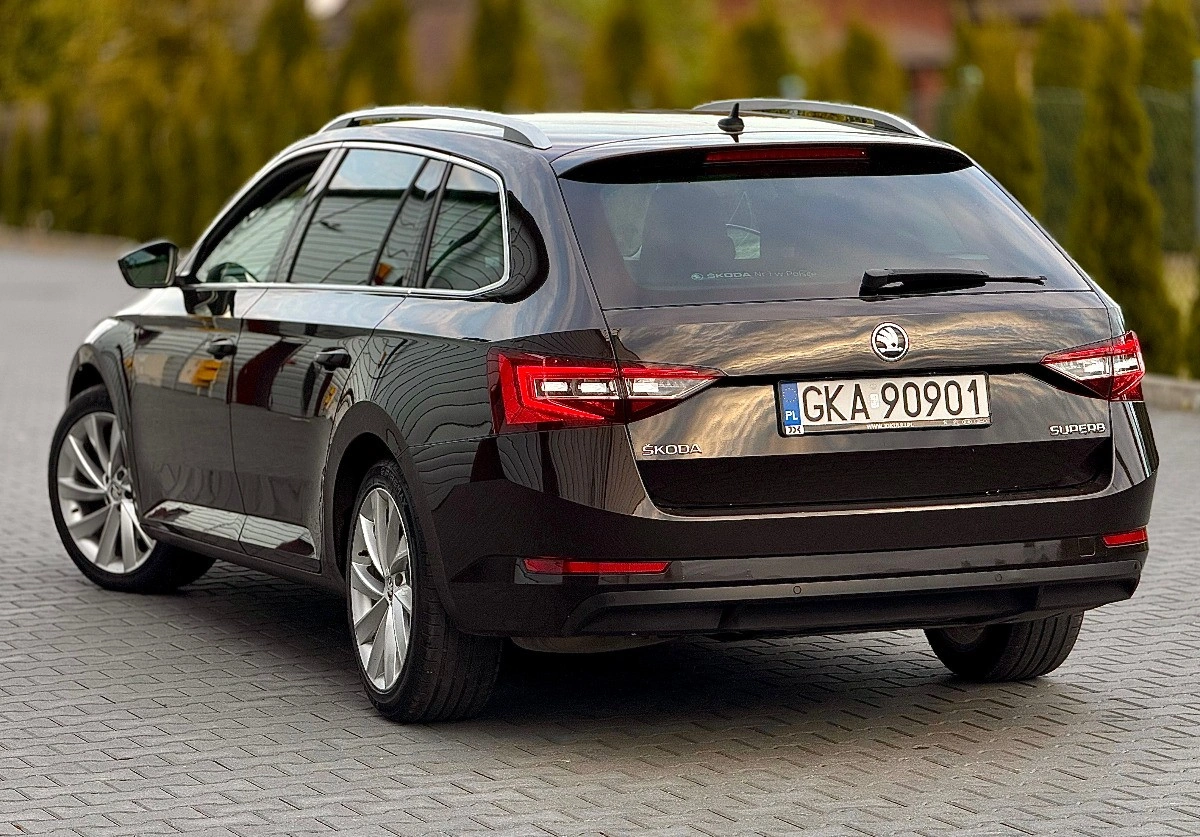 Skoda Superb - Zdjęcie 4